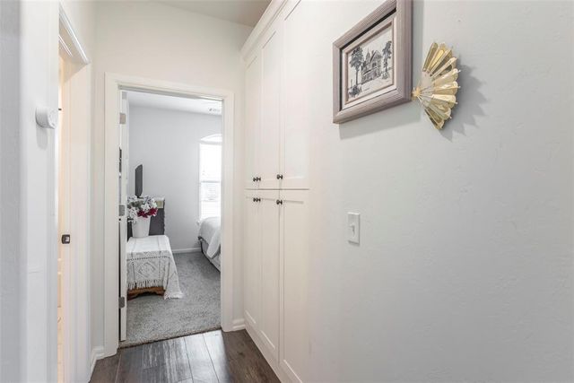 1801 W Zachary Way, Mustang, OK 73064