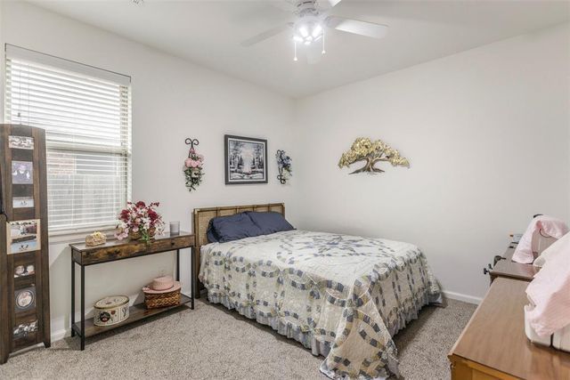 1801 W Zachary Way, Mustang, OK 73064