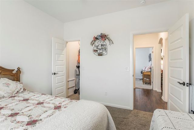 1801 W Zachary Way, Mustang, OK 73064