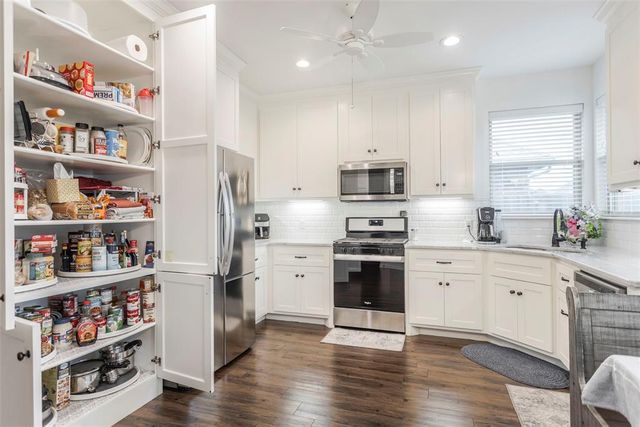 1801 W Zachary Way, Mustang, OK 73064