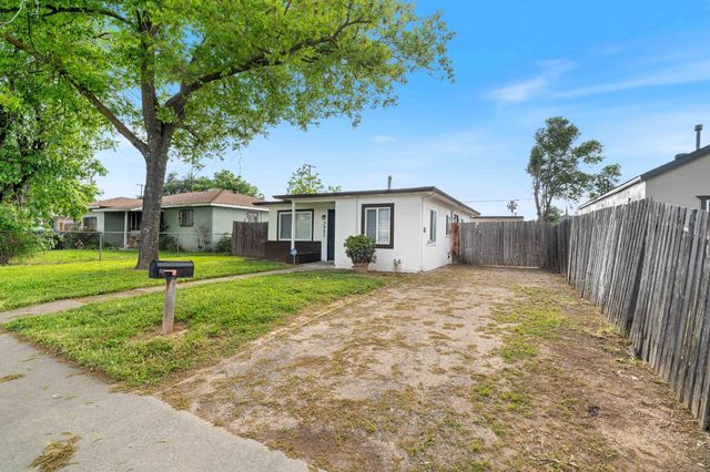 3927 Haywood St, Sacramento, CA 95838