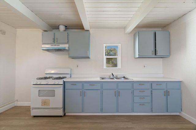 3927 Haywood St, Sacramento, CA 95838