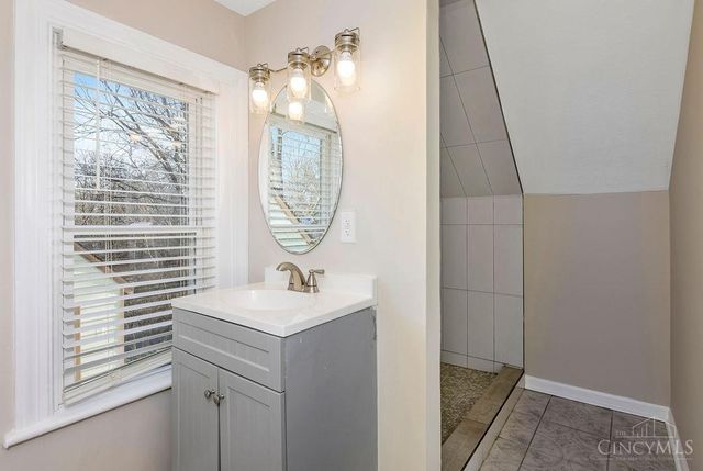 6253 Sturdy Avenue, Cincinnati, OH 45230