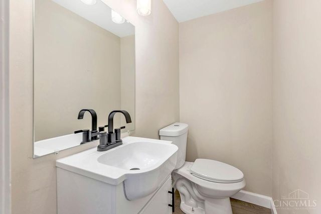 6253 Sturdy Avenue, Cincinnati, OH 45230