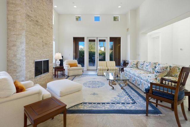 2923 Candlelight Lane, Palm Springs, CA 92264