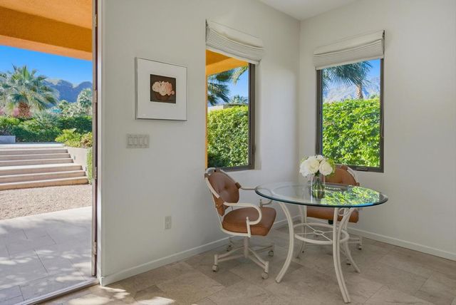 2923 Candlelight Lane, Palm Springs, CA 92264