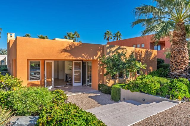 2923 Candlelight Lane, Palm Springs, CA 92264