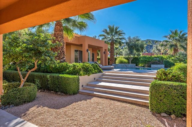 2923 Candlelight Lane, Palm Springs, CA 92264