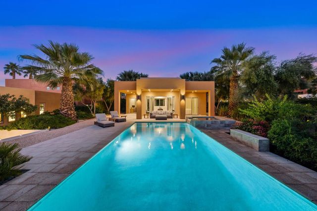 2923 Candlelight Lane, Palm Springs, CA 92264