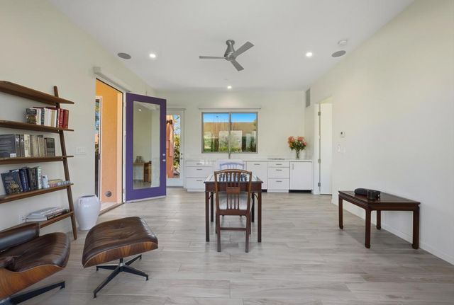 2923 Candlelight Lane, Palm Springs, CA 92264