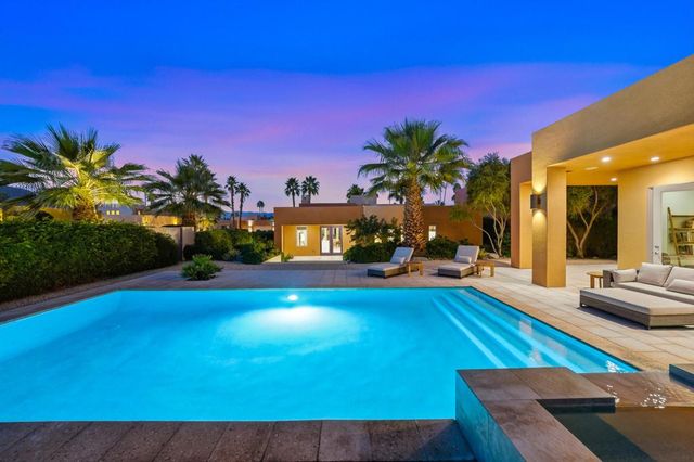 2923 Candlelight Lane, Palm Springs, CA 92264