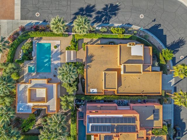 2923 Candlelight Lane, Palm Springs, CA 92264