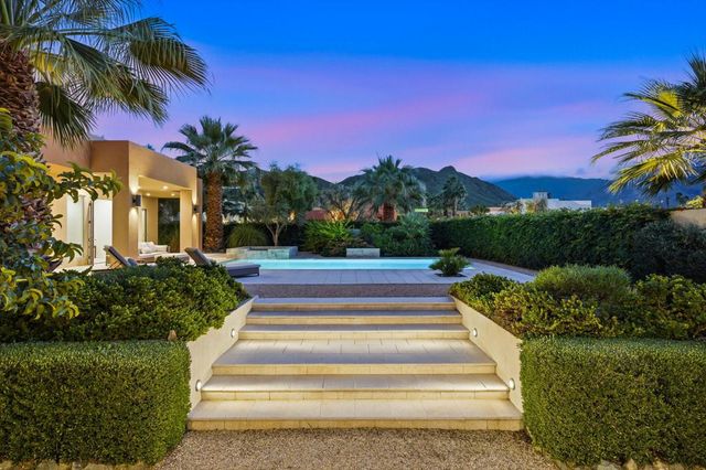 2923 Candlelight Lane, Palm Springs, CA 92264