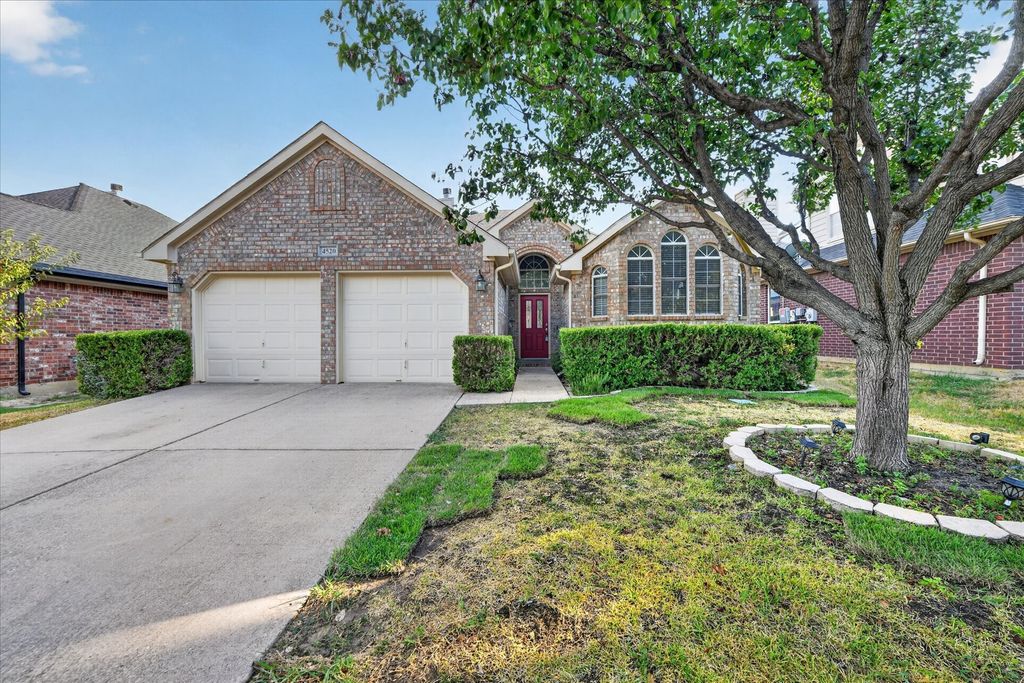 4520 Angelina Way, Fort Worth, TX 76137 — photo 2