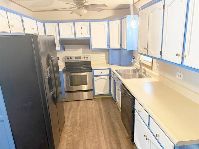 616 NE 67th Terrace, Gladstone, MO 64118