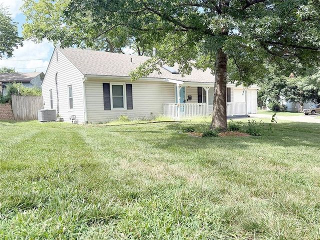 616 NE 67th Terrace, Gladstone, MO 64118