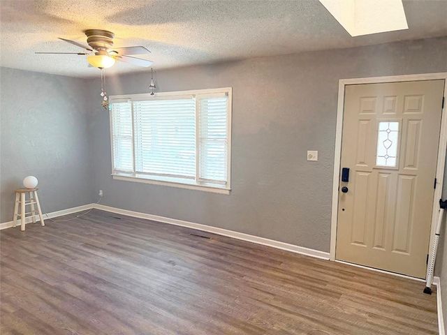616 NE 67th Terrace, Gladstone, MO 64118