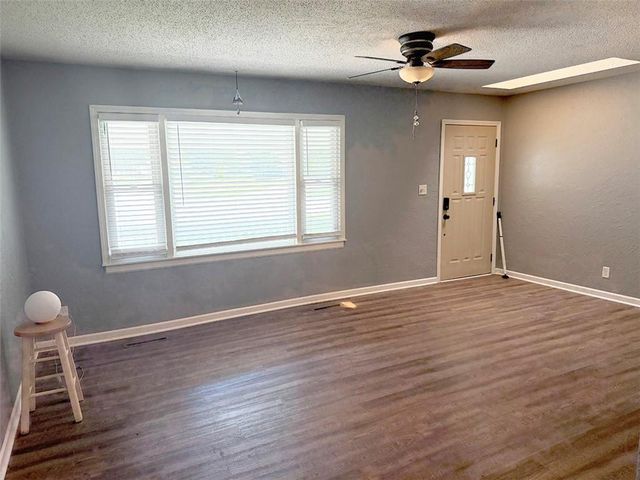 616 NE 67th Terrace, Gladstone, MO 64118