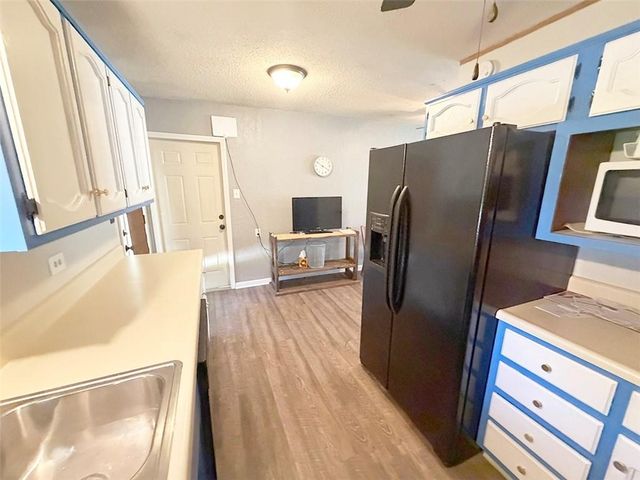 616 NE 67th Terrace, Gladstone, MO 64118