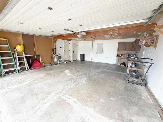 616 NE 67th Terrace, Gladstone, MO 64118