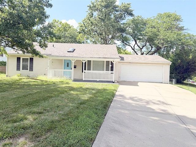 616 NE 67th Terrace, Gladstone, MO 64118