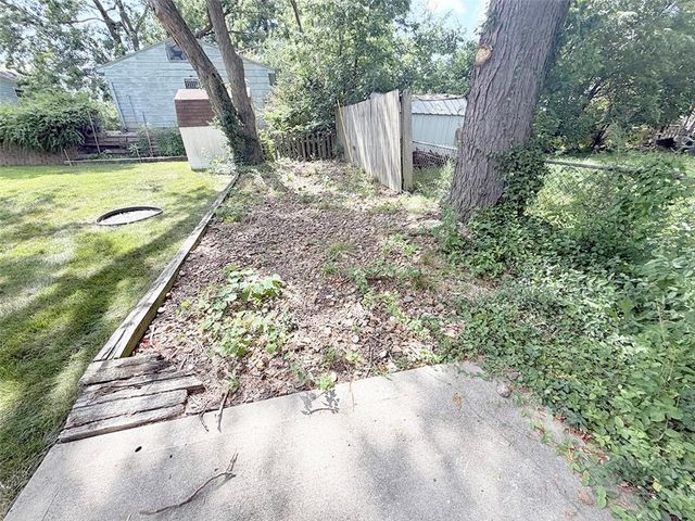 616 NE 67th Terrace, Gladstone, MO 64118