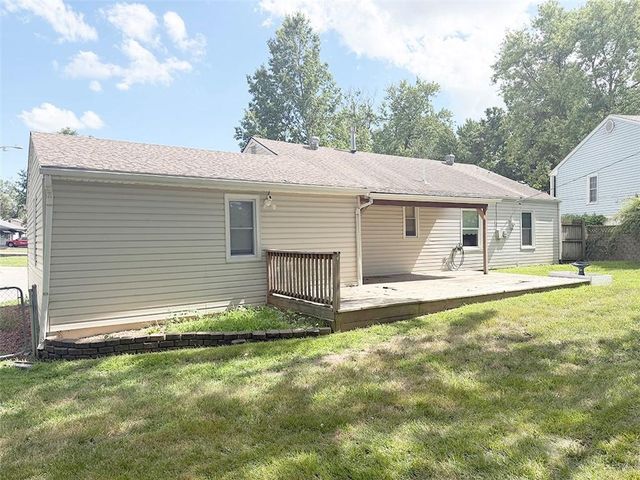 616 NE 67th Terrace, Gladstone, MO 64118