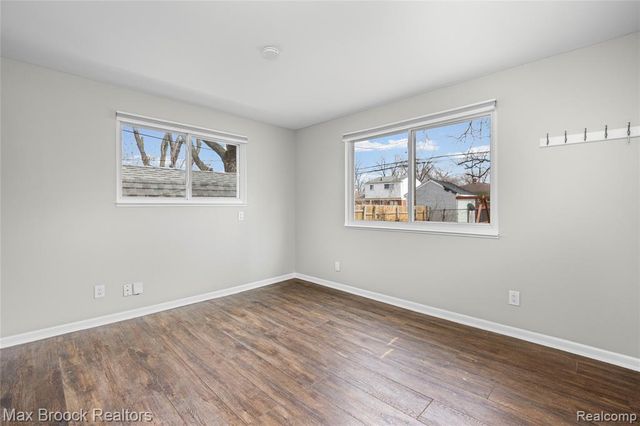 22912 Glenmoor Heights, Farmington Hills, MI 48336