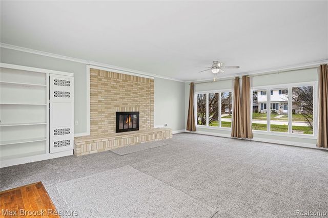 22912 Glenmoor Heights, Farmington Hills, MI 48336