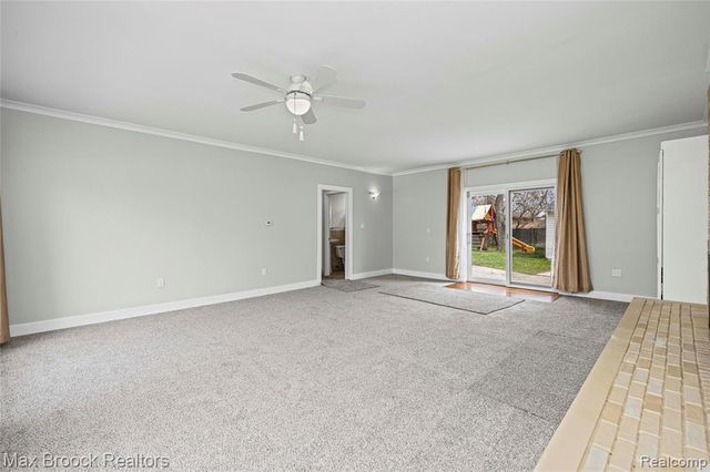 22912 Glenmoor Heights, Farmington Hills, MI 48336
