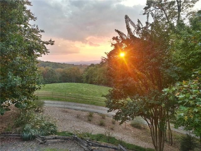 233 Soquili Trail, Jasper, GA 30143