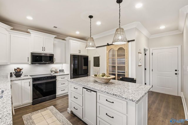 29400 Carnaby Lane, Toney, AL 35773