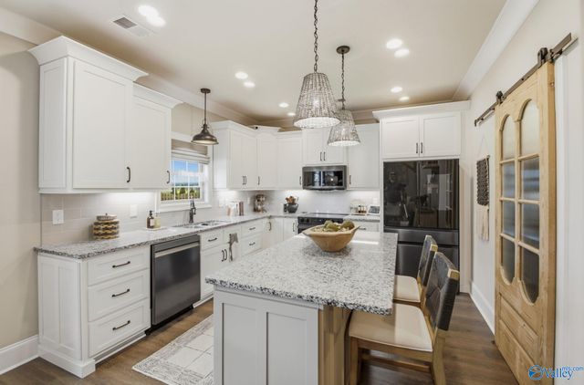 29400 Carnaby Lane, Toney, AL 35773