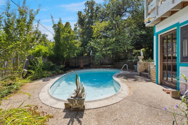 1511 Tatum Drive, Arlington, TX 76012