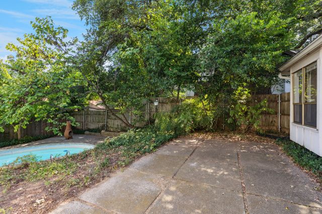 1511 Tatum Drive, Arlington, TX 76012