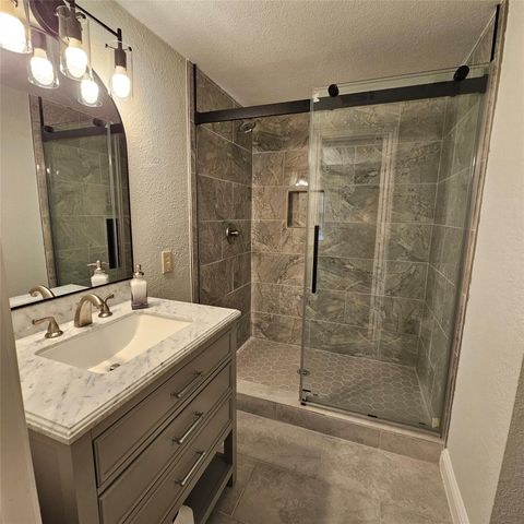 412 Oahu Loop, Tool, TX 75143