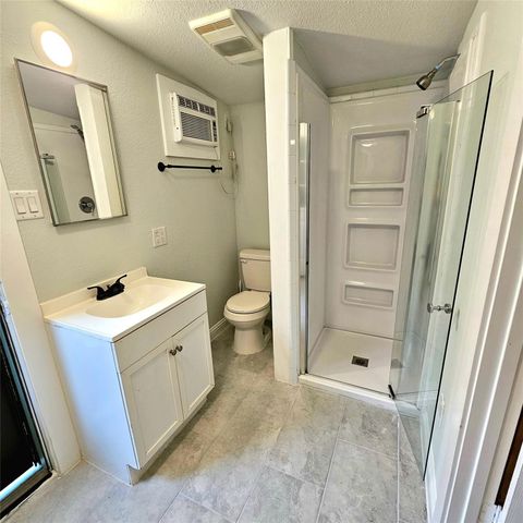 412 Oahu Loop, Tool, TX 75143