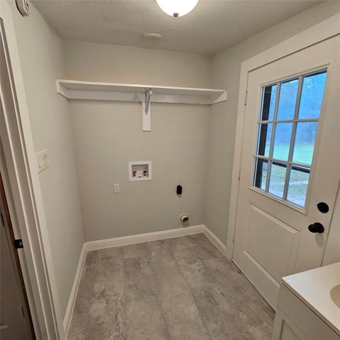 412 Oahu Loop, Tool, TX 75143