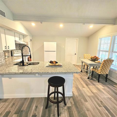 412 Oahu Loop, Tool, TX 75143