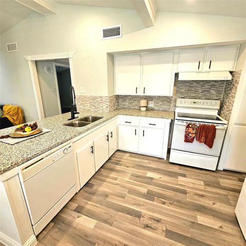 412 Oahu Loop, Tool, TX 75143