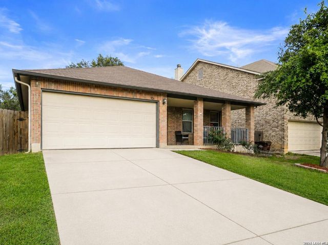 926 Saxonhill Dr, San Antonio, TX 78253