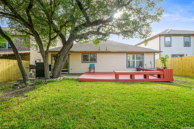 926 Saxonhill Dr, San Antonio, TX 78253