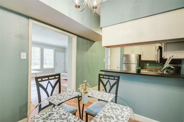 2100 Tanglewilde Street 349, Houston, TX 77063