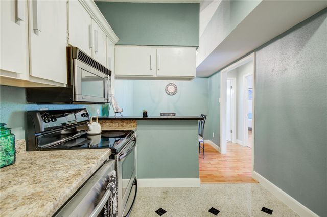 2100 Tanglewilde Street 349, Houston, TX 77063