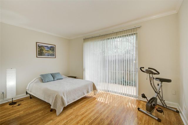 2100 Tanglewilde Street 349, Houston, TX 77063