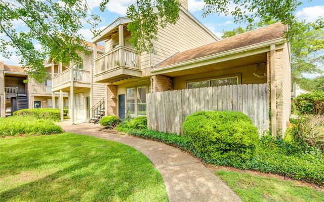 2100 Tanglewilde Street 349, Houston, TX 77063