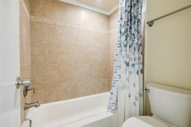 2100 Tanglewilde Street 349, Houston, TX 77063