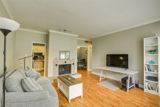 2100 Tanglewilde Street 349, Houston, TX 77063