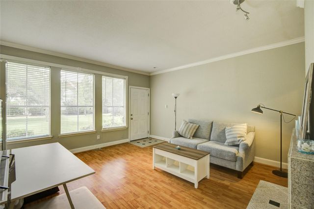 2100 Tanglewilde Street 349, Houston, TX 77063