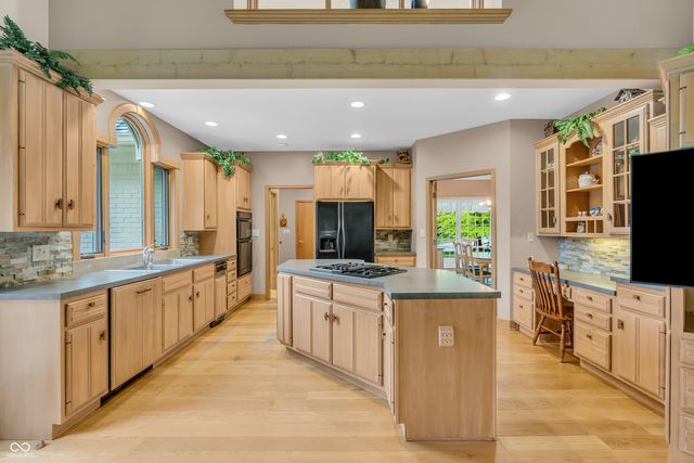 6283 Whitetail Run, Greenwood, IN 46143